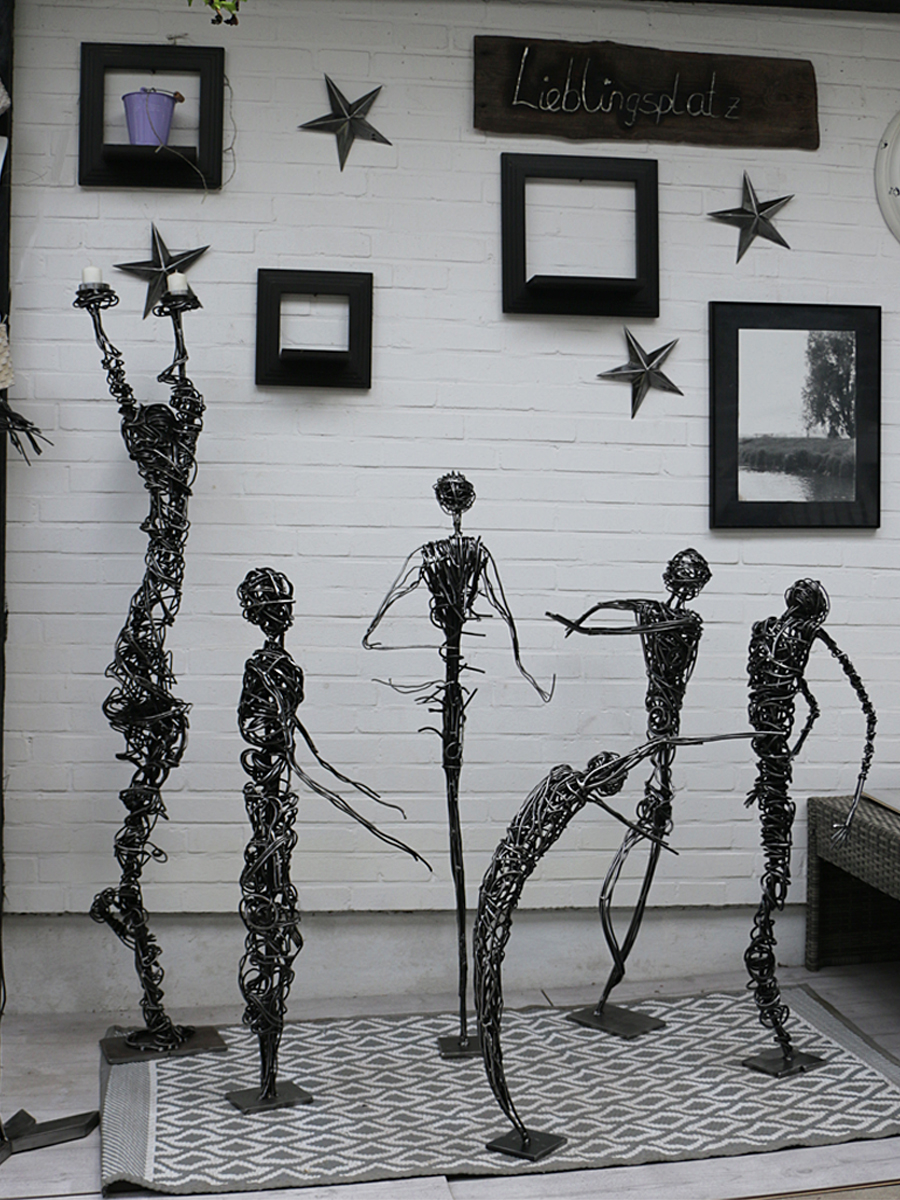 Alle Drahtfiguren zusammen